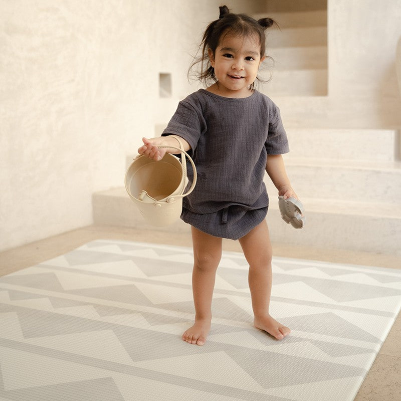 Tapis de jeu enfant REVERSIBLE design TRIBECA - FOG