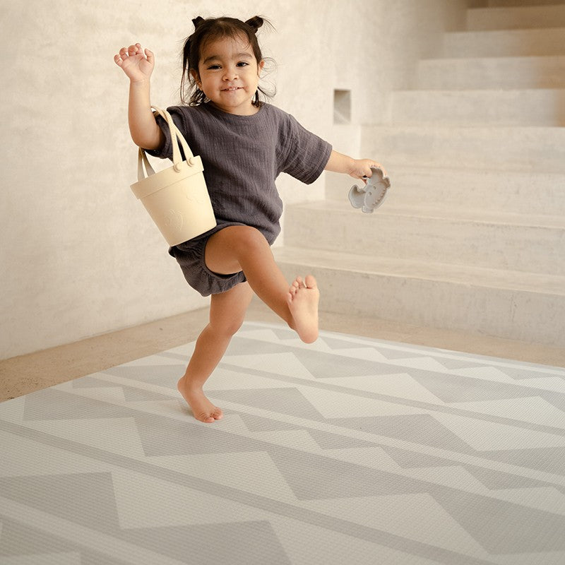 Tapis de jeu enfant REVERSIBLE design TRIBECA - FOG